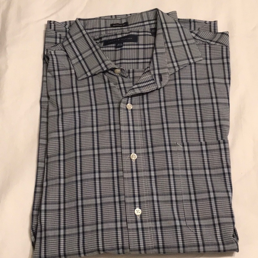 Tommy Hilfiger dress shirt 16.5 34/35